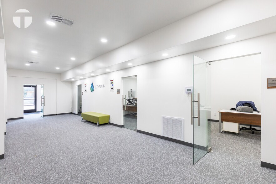 More Photos Of 318 12th St, Sacramento Storefront For Sale