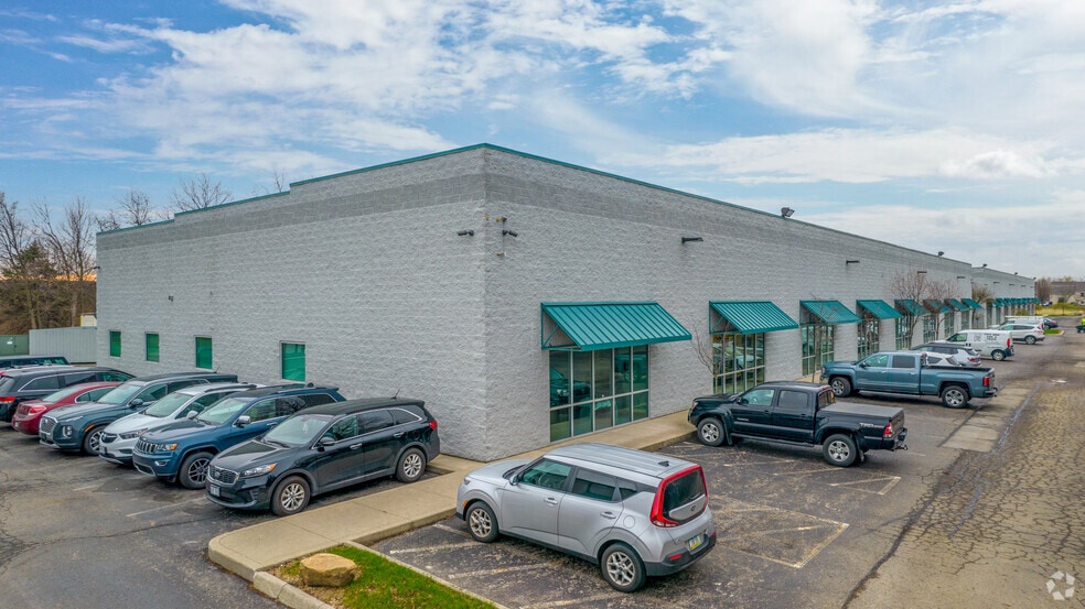 Primary Photo Of 2402-2426 Advanced Business Center Dr, Columbus Warehouse For Lease