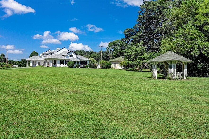 More Photos Of 200 Kauffmann Rd, Annville Assisted Living For Sale