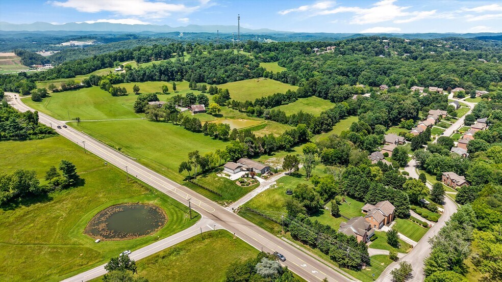 More Photos Of 400 N Watt Rd, Knoxville Land For Sale