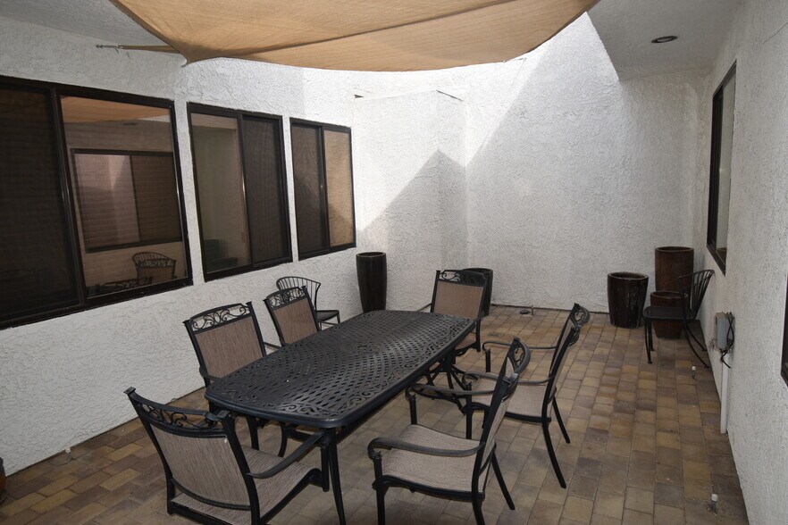 More Photos Of 78060 Calle Estado, La Quinta Office For Lease