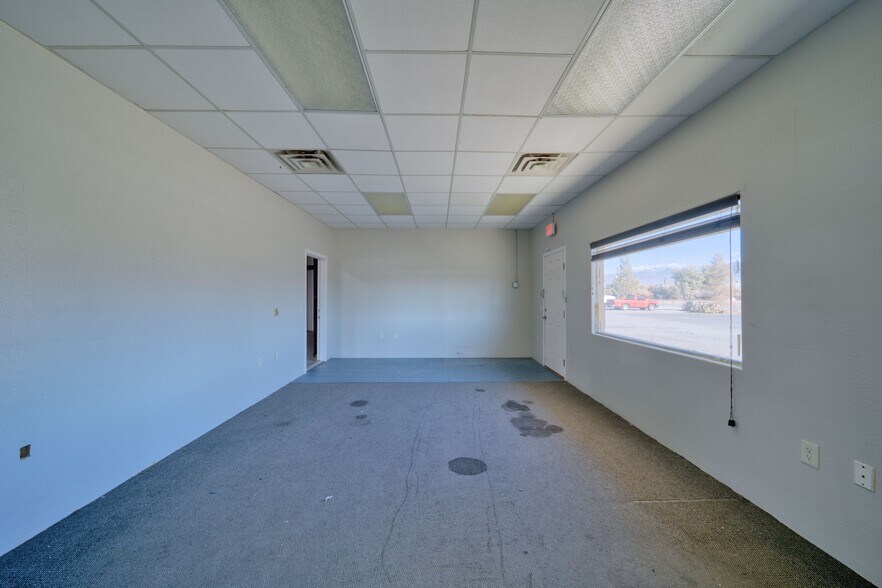 More Photos Of 800 Margaret St, Pahrump Manufacturing For Lease