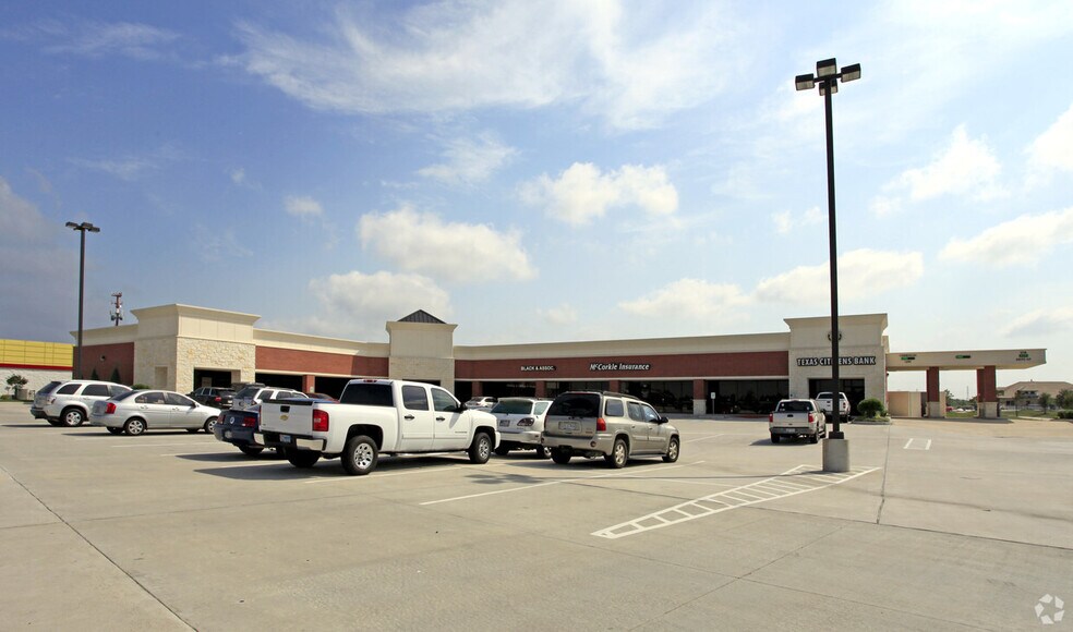 More Photos Of 14020 Highway 3, Webster Unknown For Lease