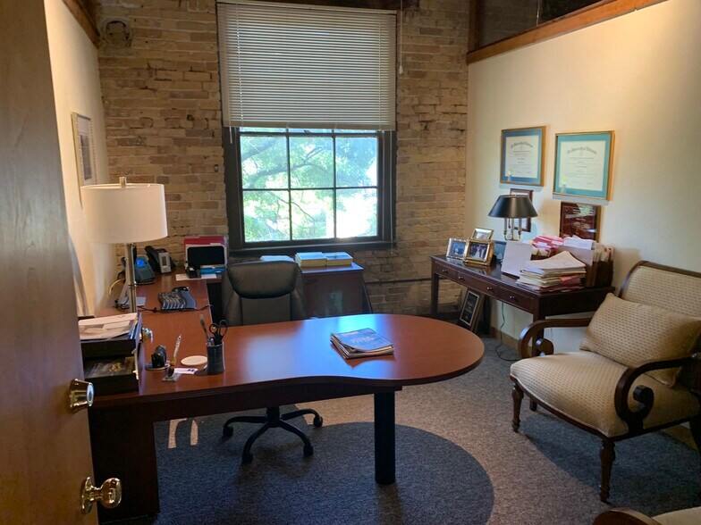 More Photos Of 2802 N Howard Ave, Tampa Loft Creative Space For Lease