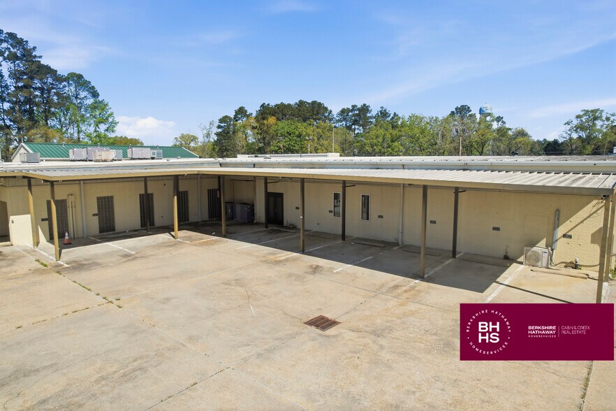 More Photos Of 3012 US-98, Mccomb Flex For Sale