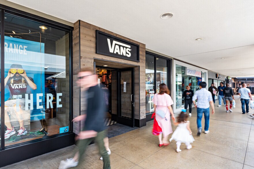 More Photos Of 1288-1640 Camino Del Rio N, San Diego Unknown For Lease