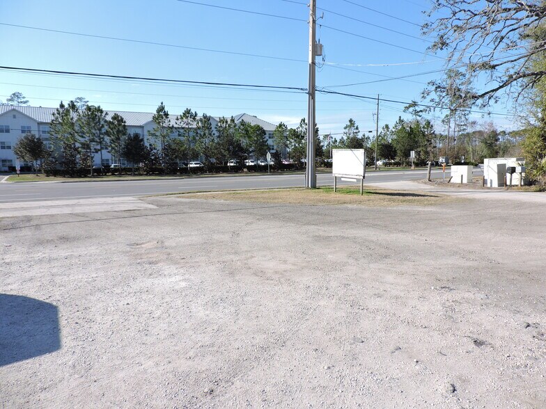 More Photos Of 535 College Dr, Middleburg General Retail For Sale