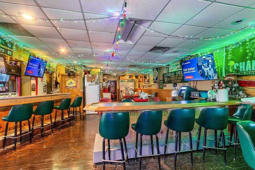 More Photos Of E3261 County Rd S, Casco Sports And Entertainment For Sale