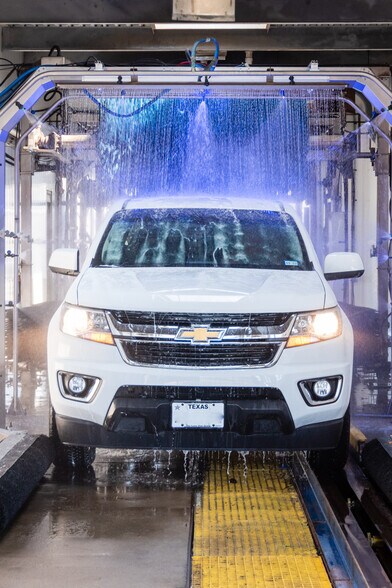 More Photos Of 8414 Spring Cypress Rd, Spring Carwash For Sale