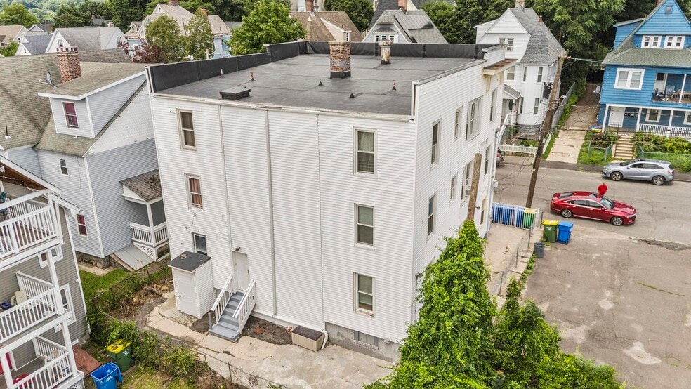 More Photos Of 227 Hillside Ave, Waterbury Apartments For Sale