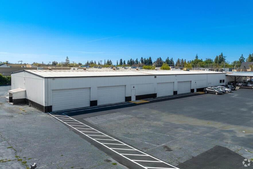More Photos Of 3120 Mchenry Ave, Modesto Auto Dealership For Sale