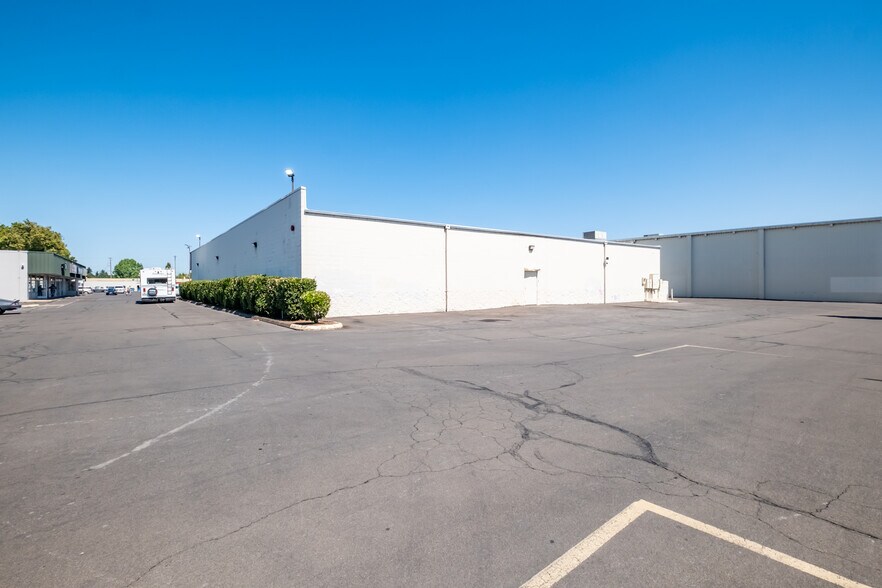 More Photos Of 2248 Santiam Hwy SE, Albany Freestanding For Lease