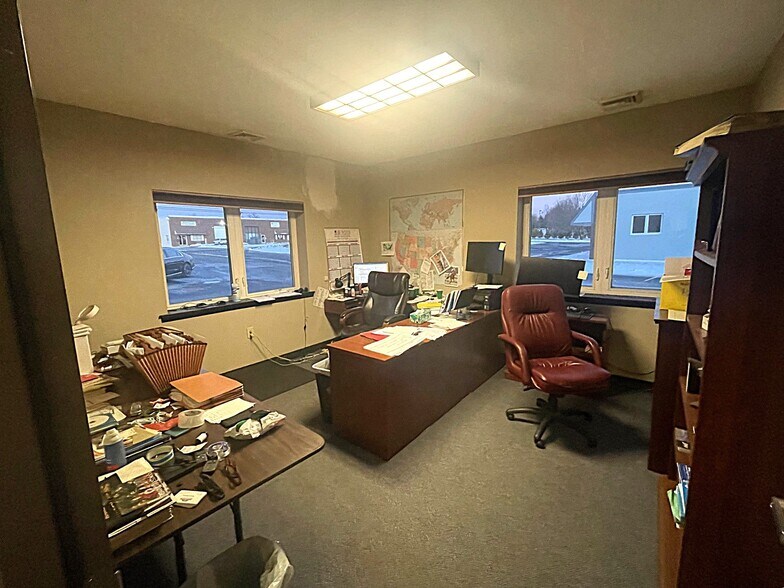 More Photos Of 50 Richard Rd, Warminster Light Manufacturing For Lease