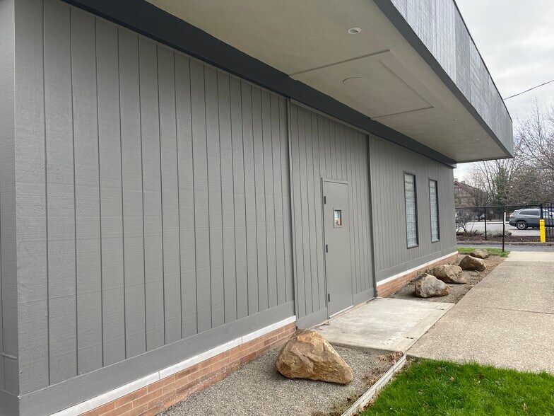 More Photos Of 755 Wick Ave, Youngstown Loft Creative Space For Sale
