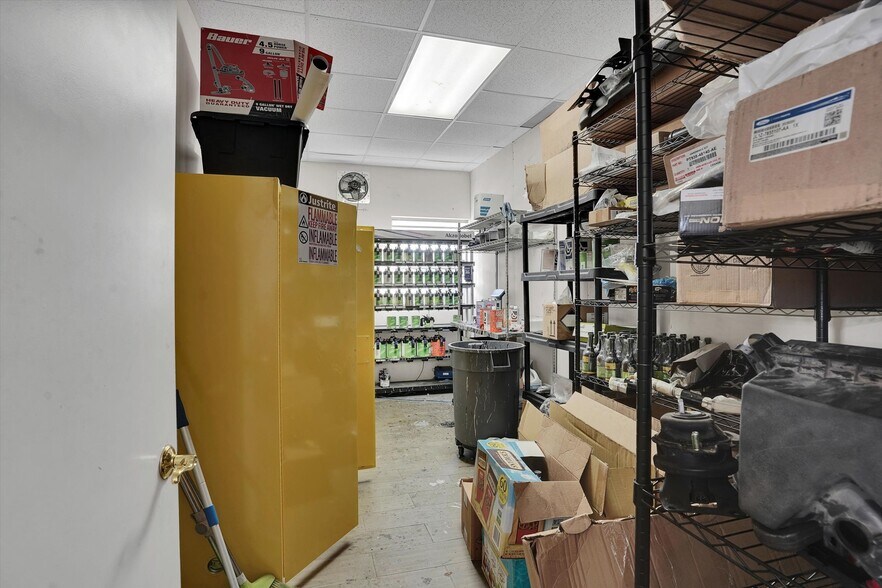 More Photos Of 17306 Alief Clodine Rd, Richmond Auto Repair For Sale