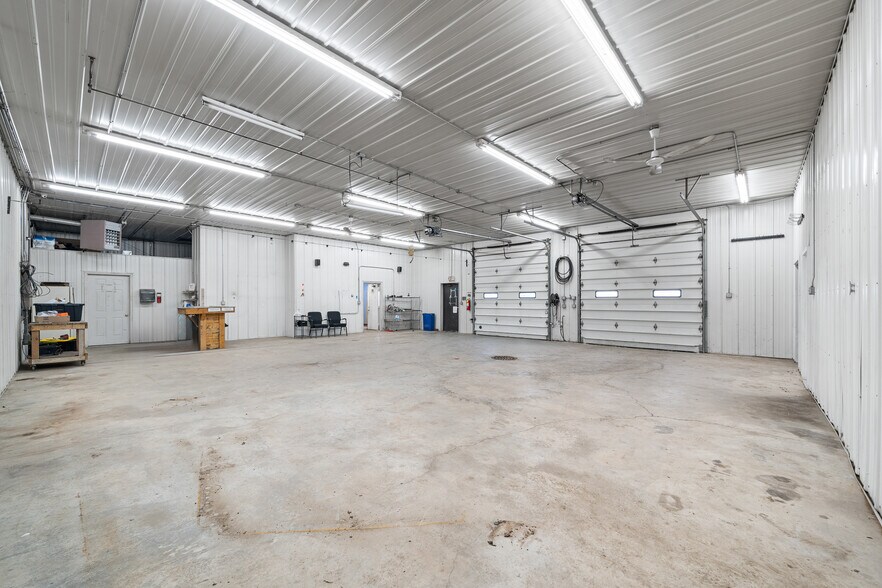 More Photos Of 600 Nathan Ln, Elkhorn Industrial For Lease