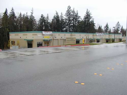 More Photos Of 9800 Harbour Pl, Mukilteo Light Manufacturing For Lease