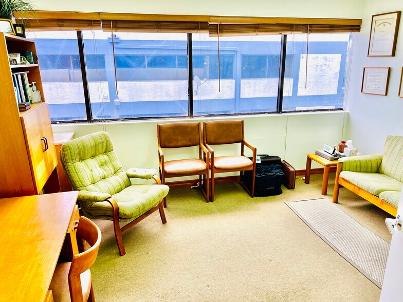 More Photos Of 8370 W Flagler St, Miami Medical For Lease