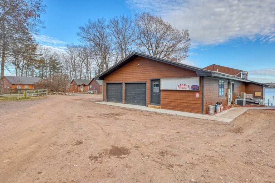More Photos Of 7440 N Pats Landing Rd, Hayward Restaurant For Sale