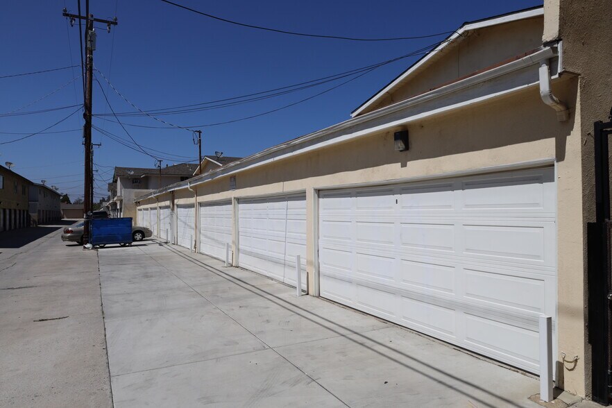 More Photos Of 931-935 S Trident St, Anaheim Apartments For Sale