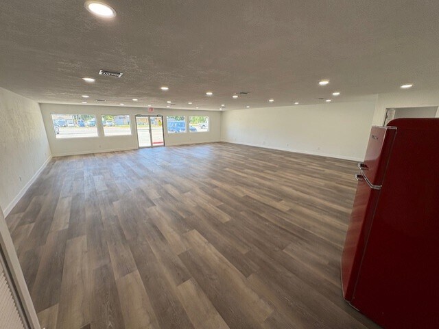 More Photos Of 602 S State St, Bunnell Storefront Retail Office For Lease