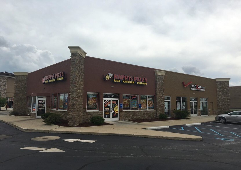 More Photos Of 51160-51170 Gratiot Ave, Chesterfield Restaurant For Lease