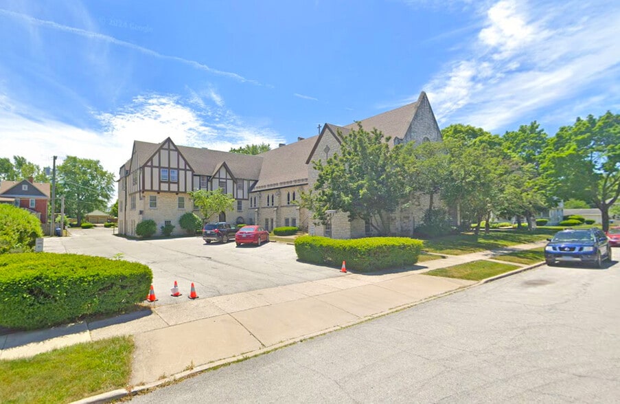 More Photos Of 12739 Maple Ave, Blue Island Religious Facility For Sale