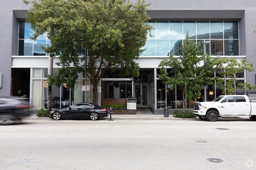 More Photos Of 4141 NE 2nd Ave, Miami Storefront For Lease