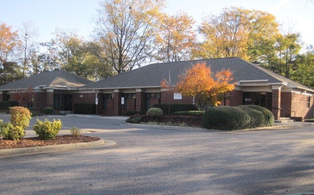 Primary Photo Of 1301 Medical Dr, Fayetteville Medical For Lease