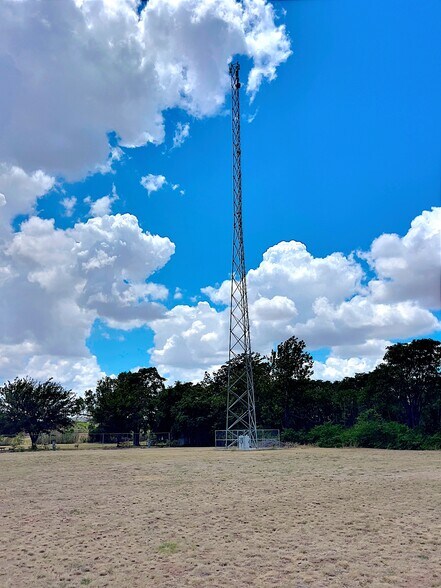 More Photos Of 14683 OK-44A, Lone Wolf Amusement Park For Sale