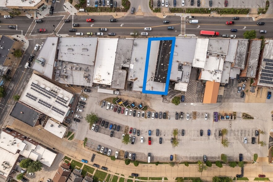 More Photos Of 7350-7352 Manchester Rd, Maplewood Storefront For Lease