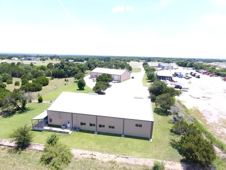 More Photos Of 6888 W Us Highway 190, Belton Showroom For Sale