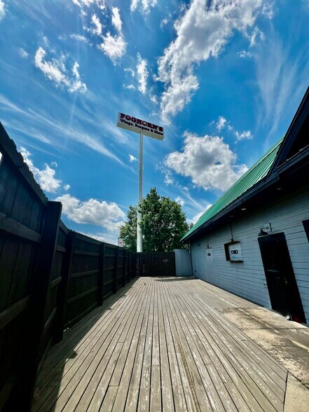 More Photos Of 2310 Sanders Rd, Conway Restaurant For Lease