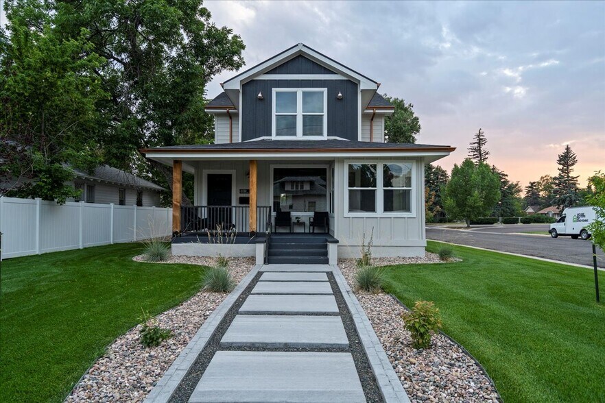 More Photos Of 2722 Central Ave, Cheyenne Light Distribution For Sale