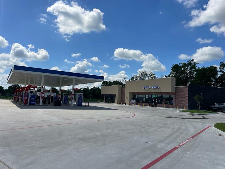 Primary Photo Of Alvin, Alvin Convenience Store For Lease