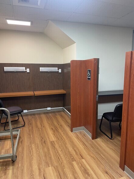 More Photos Of 3939 San Pablo Dam Rd, El Sobrante Bank For Lease
