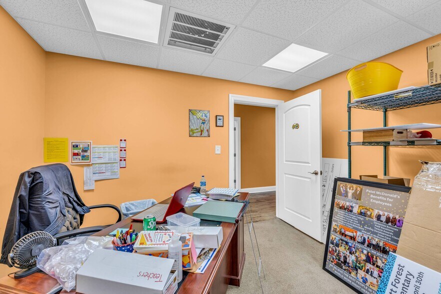 More Photos Of 24 Hartwell St, Royston Office For Sale