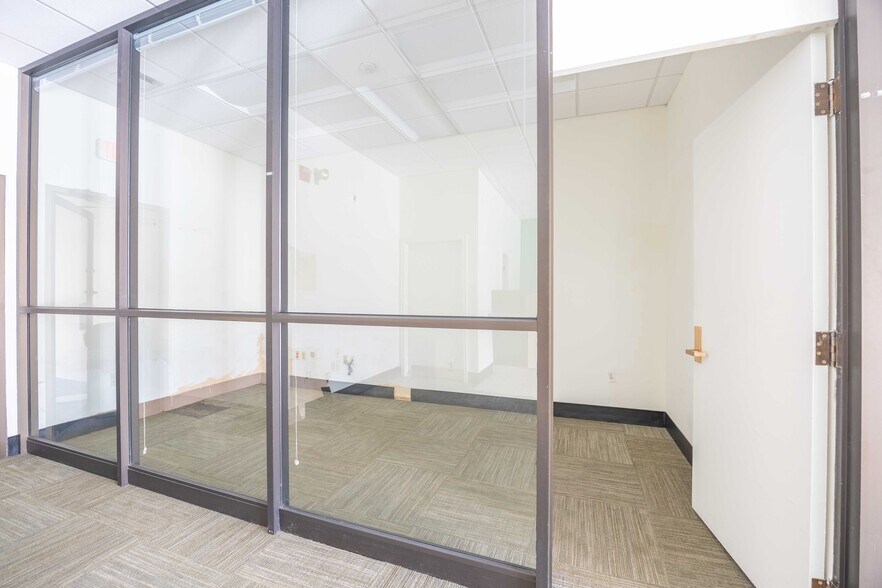 More Photos Of 43-47 Nason St, Maynard Bank For Lease