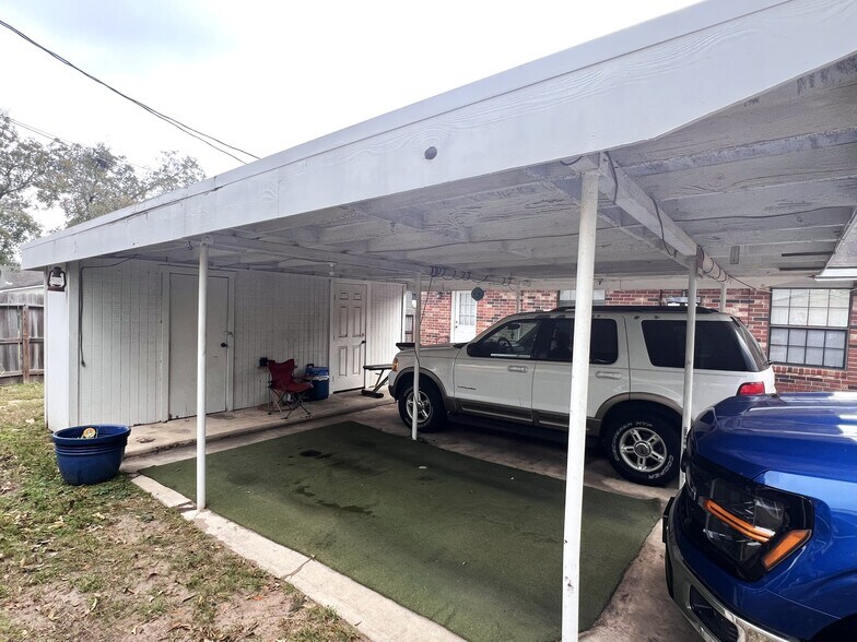 More Photos Of 602 S Jackson St, Brenham Apartments For Sale