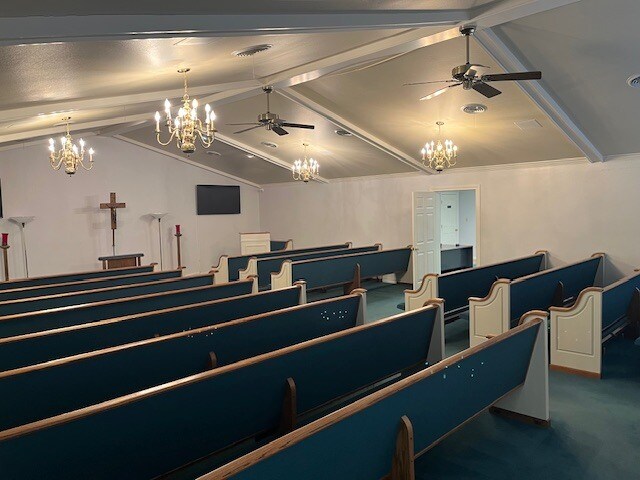 More Photos Of 601 Main St, Hereford Funeral Home For Sale