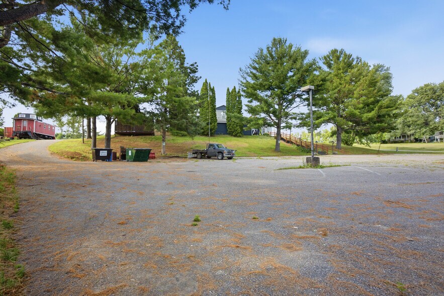 More Photos Of E13887 Highway DL, Merrimac Specialty For Sale