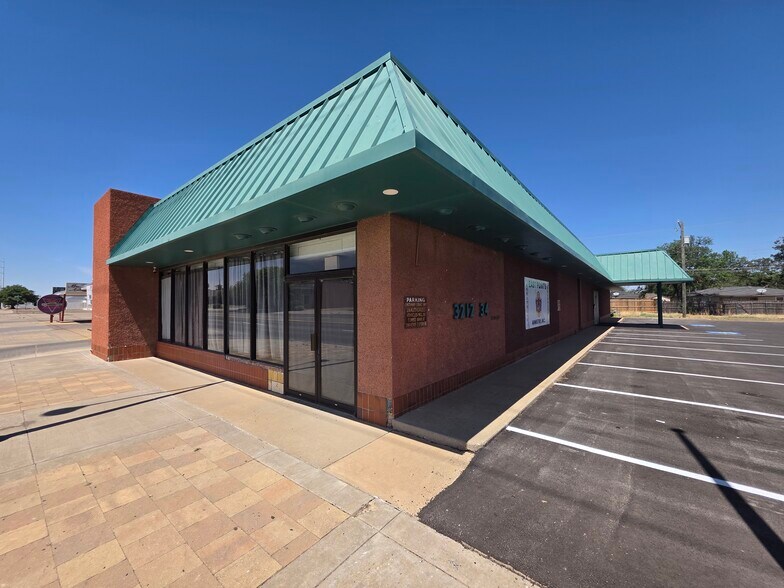 More Photos Of 3206-3212 34th St, Lubbock Storefront Retail Office For Lease