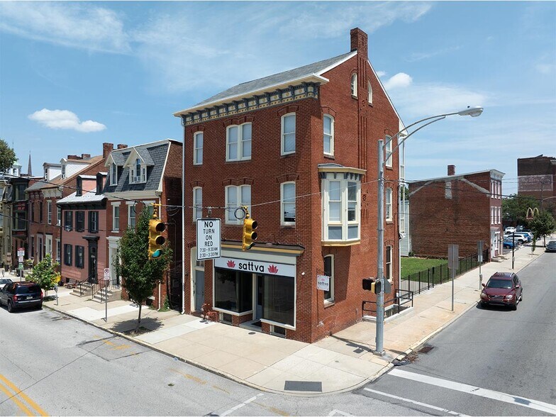 Primary Photo Of 153 S Beaver St, York Storefront Retail Residential For Lease
