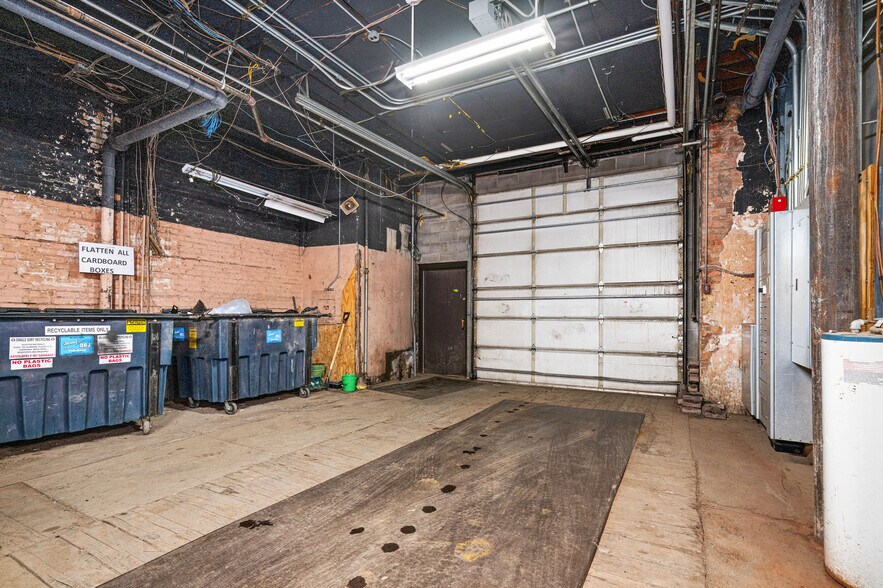 More Photos Of 202 E Superior St, Duluth Office For Sale