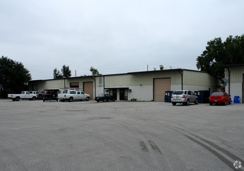 More Photos Of 2669-2681 Mercy Dr, Orlando Unknown For Lease