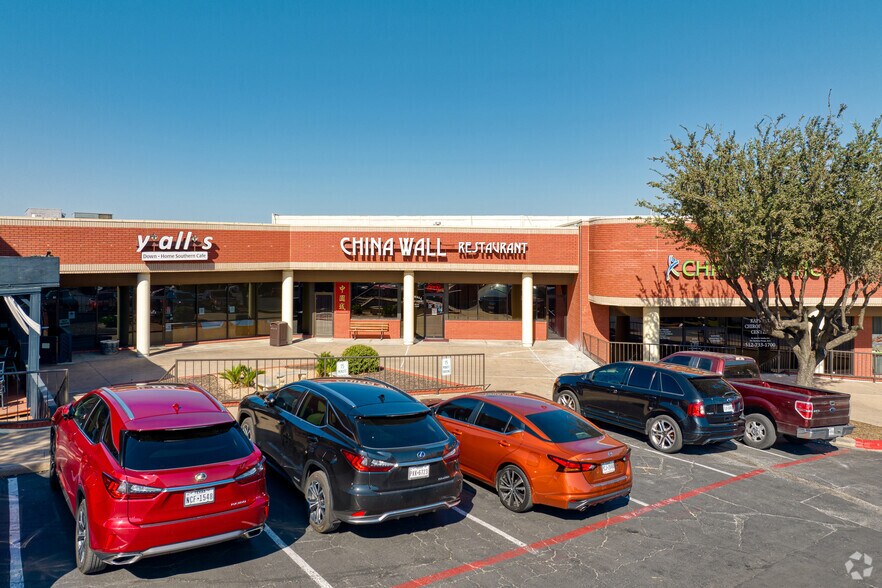 More Photos Of 2000 I-35 S, Round Rock Unknown For Lease