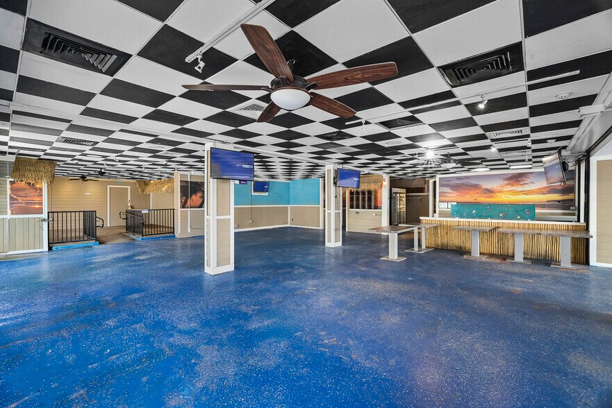 More Photos Of 2019 NE Jensen Beach Blvd, Jensen Beach Storefront Retail Office For Lease