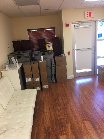 More Photos Of 1845 NW 112th Ave, Miami Light Manufacturing For Sale