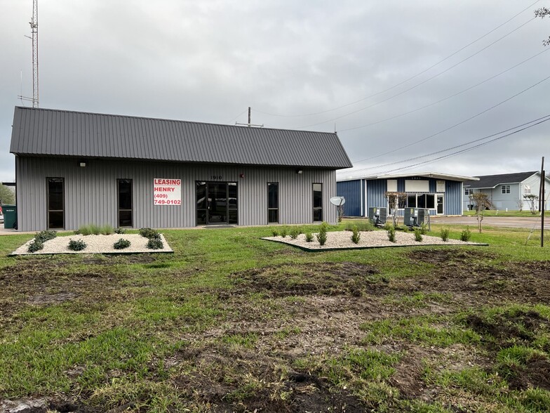 Primary Photo Of 1910 W Cardinal Dr, Beaumont Industrial For Lease