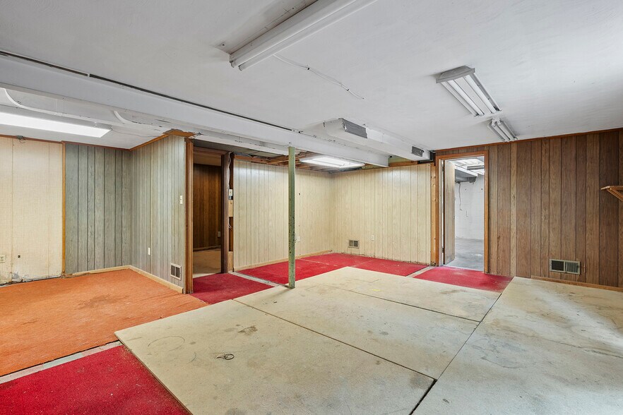 More Photos Of 9270 Old Perry Hwy, Pittsburgh Loft Creative Space For Sale